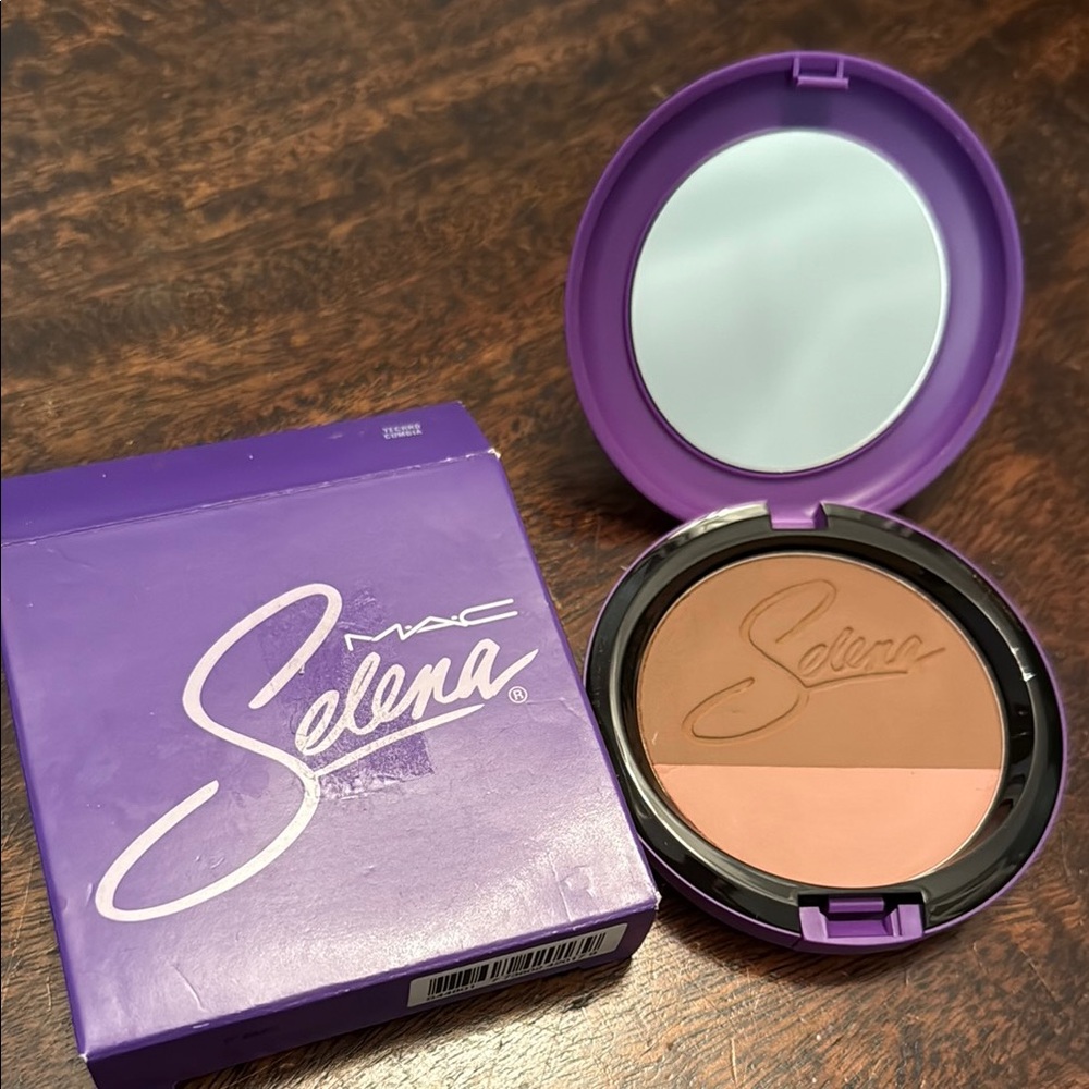 MAC Selena Cosmetics Purple Blush Compact